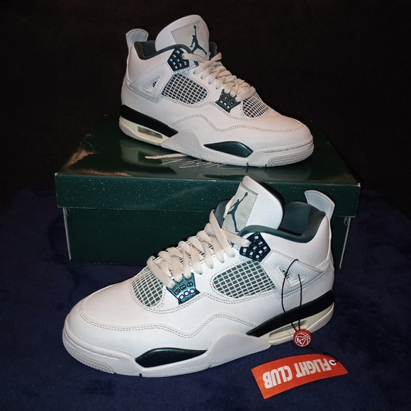 Other - IOB EUC Air Jordan 4 Oxidized Green Mens size 9.5